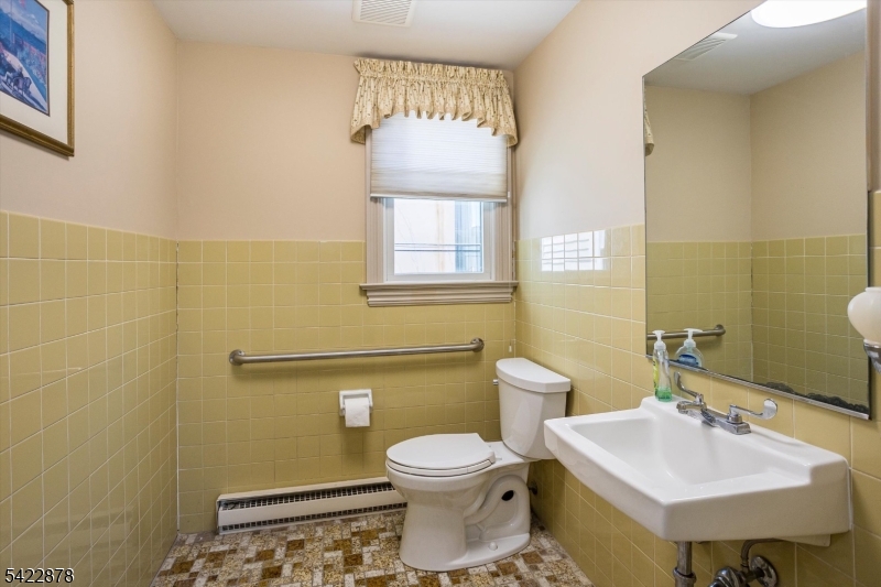 1711 Route 46 Property Photo 14