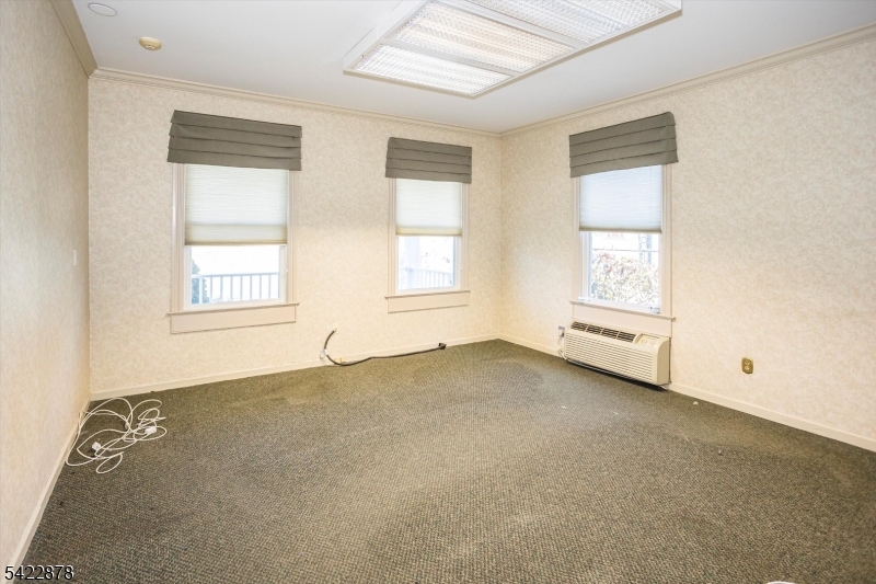 1711 Route 46 Property Photo 17