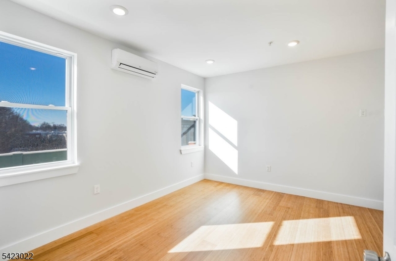 100 North Ave 3c Property Photo 3