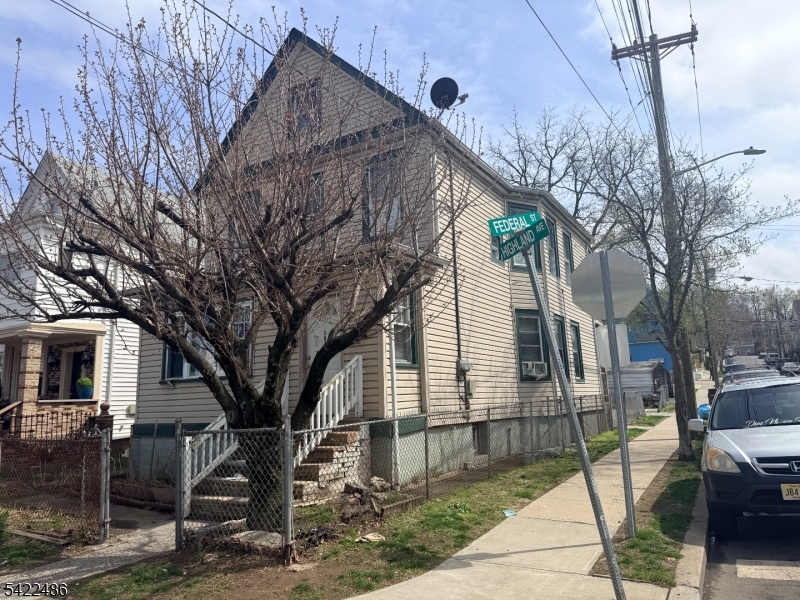 383 Highland Ave Property Photo 2