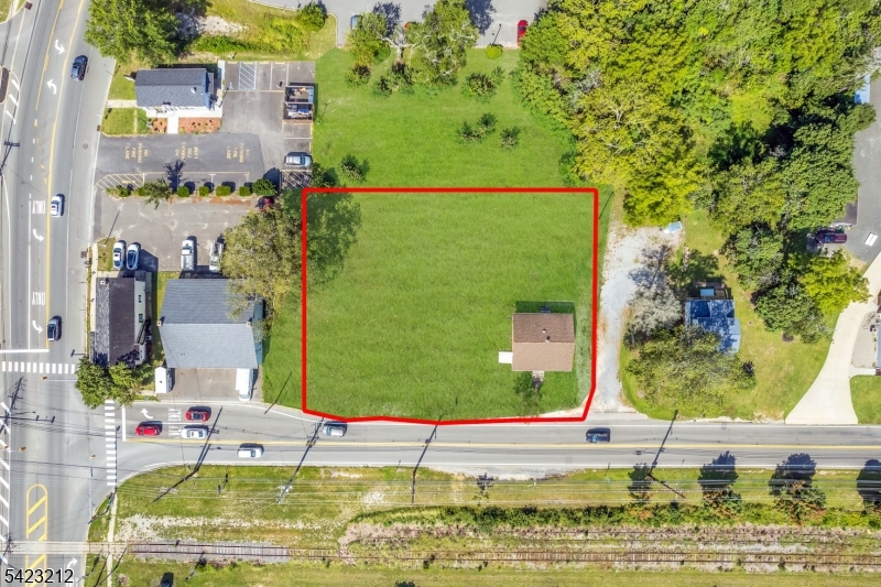 102 Manchester Blvd Property Photo 3