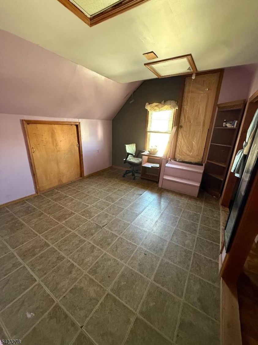 138 Hamilton Ave Property Photo 7