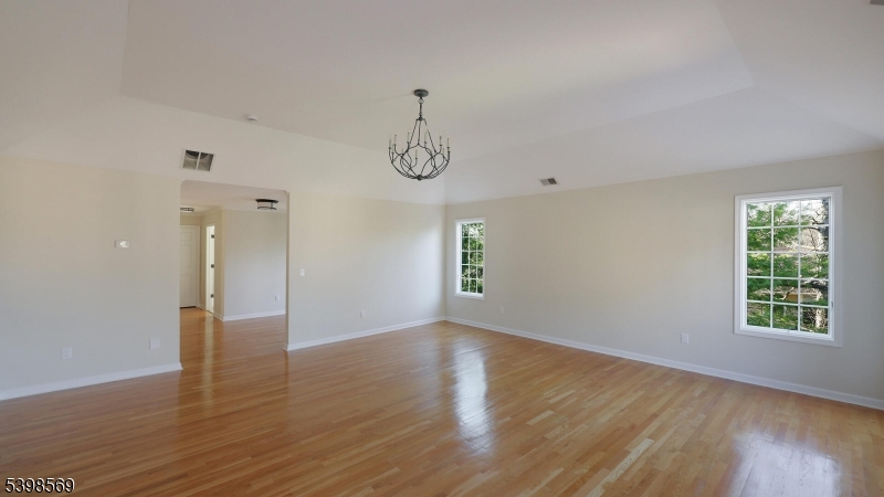 156 Washington Dr Property Photo 27
