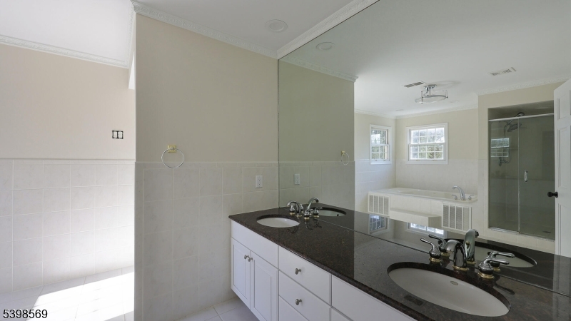 156 Washington Dr Property Photo 30