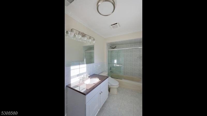 156 Washington Dr Property Photo 35