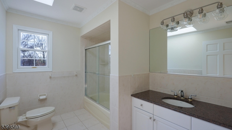 156 Washington Dr Property Photo 37