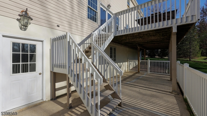 156 Washington Dr Property Photo 43