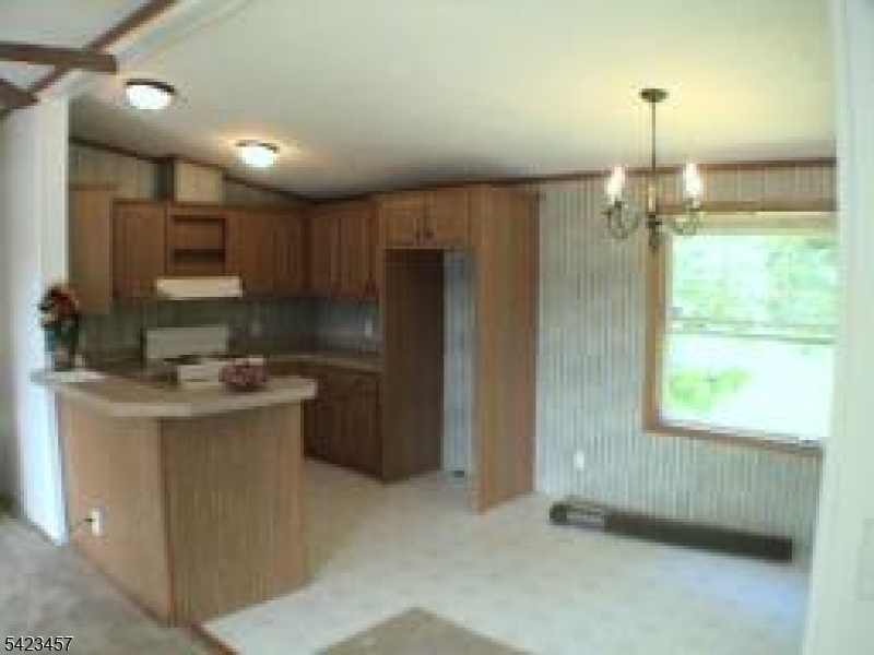 18 Pursel St Property Photo 3