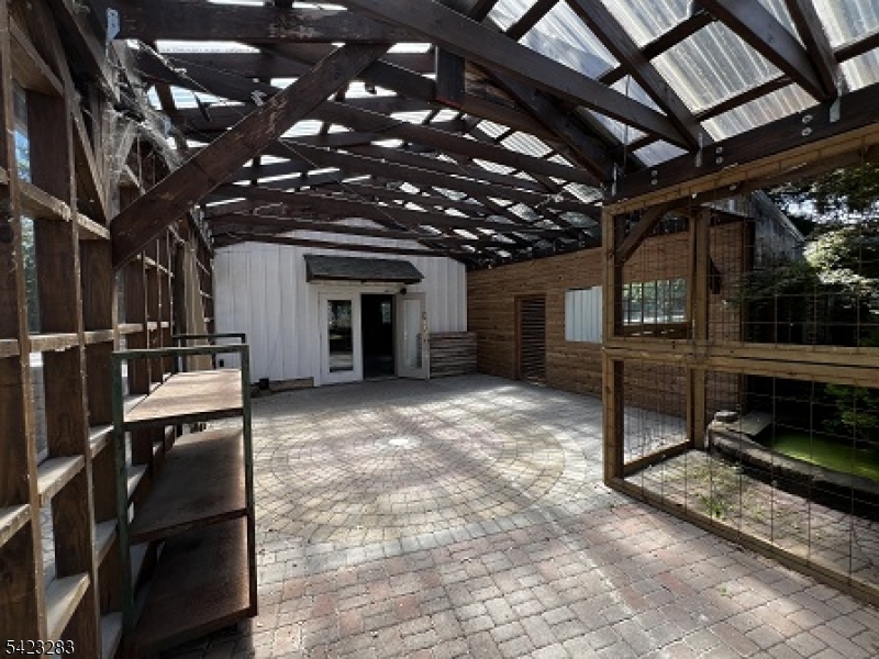 96 River Rd Property Photo 8