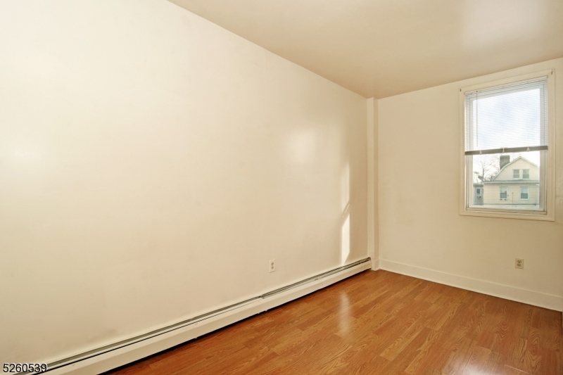 256 S Clinton St Property Photo 10