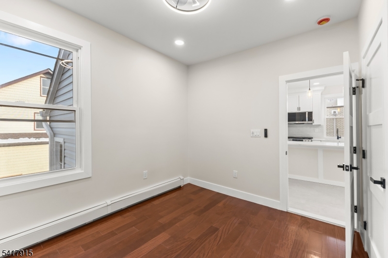 633 Lafayette Ave Property Photo 18