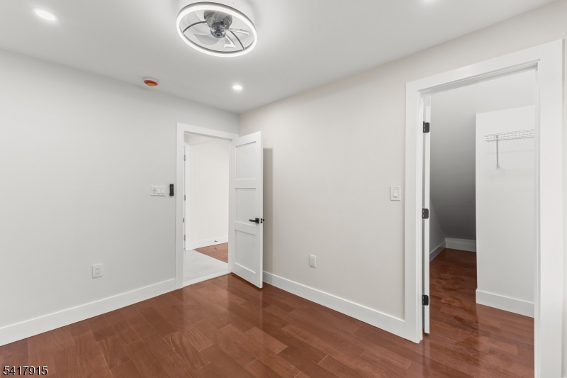 633 Lafayette Ave Property Photo 29
