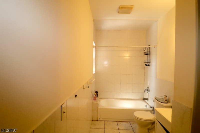 294 Park Ave Property Photo 6