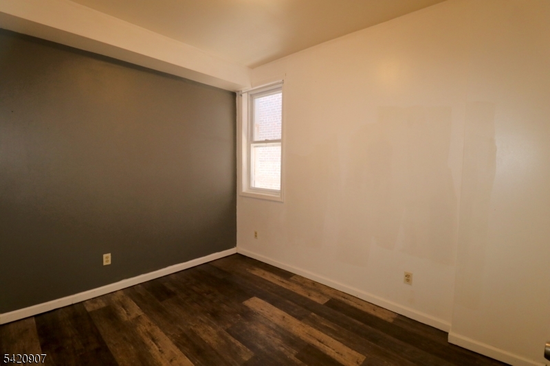 294 Park Ave Property Photo 8