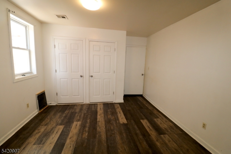 294 Park Ave Property Photo 11