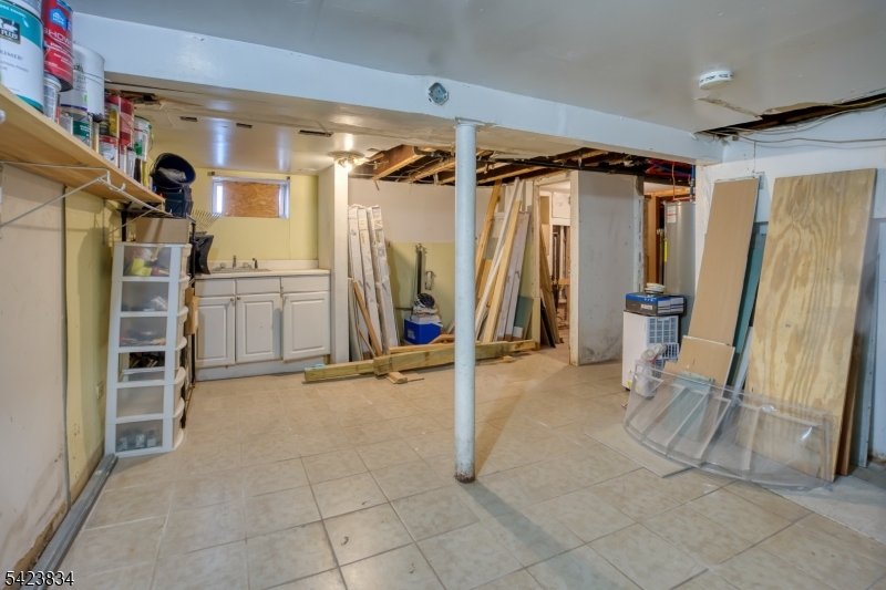 906 Roselle St Property Photo 18