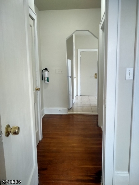 326 Field Pl 2l Property Photo 10