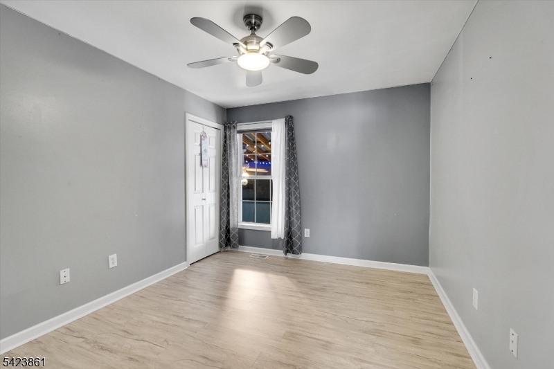 111 N Laurel St Property Photo 22