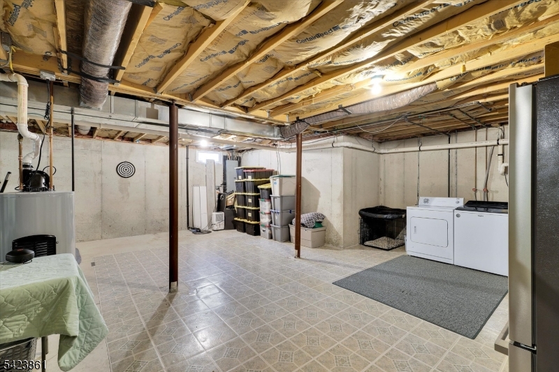 111 N Laurel St Property Photo 29