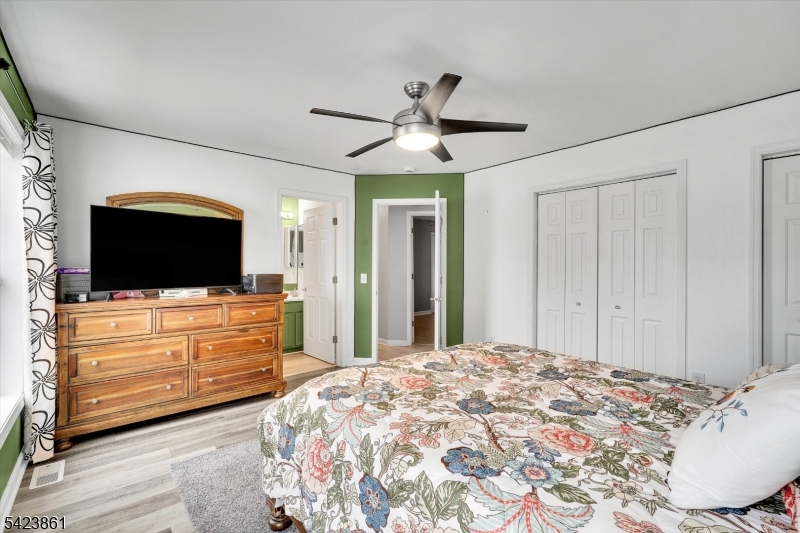 111 N Laurel St Property Photo 37
