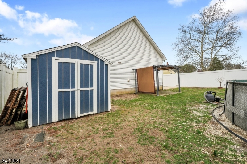 111 N Laurel St Property Photo 41