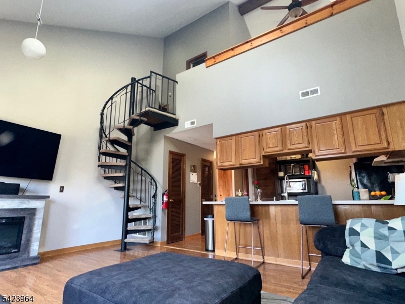 4 Greg Norman Ct 4 Property Photo 3
