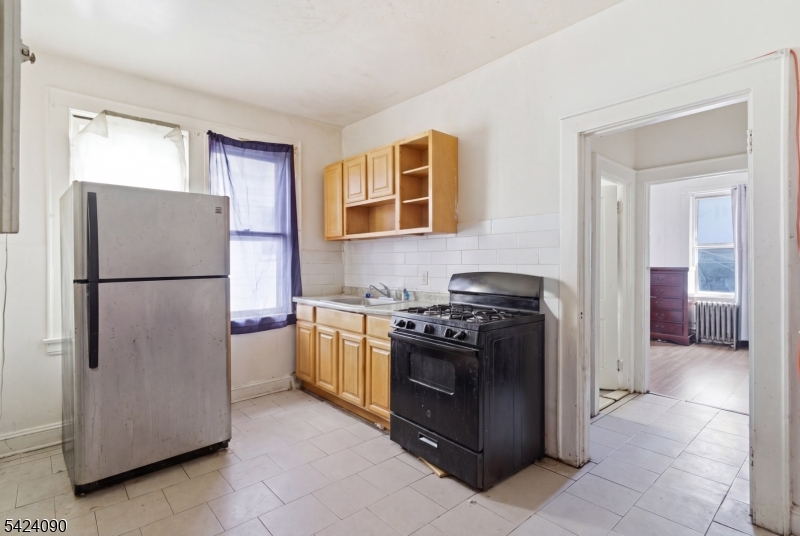 316 Ellery Ave Property Photo 8