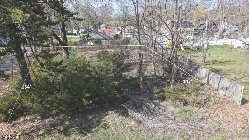 Armstrong Ave Property Photo 2