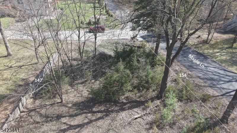 Armstrong Ave Property Photo 9