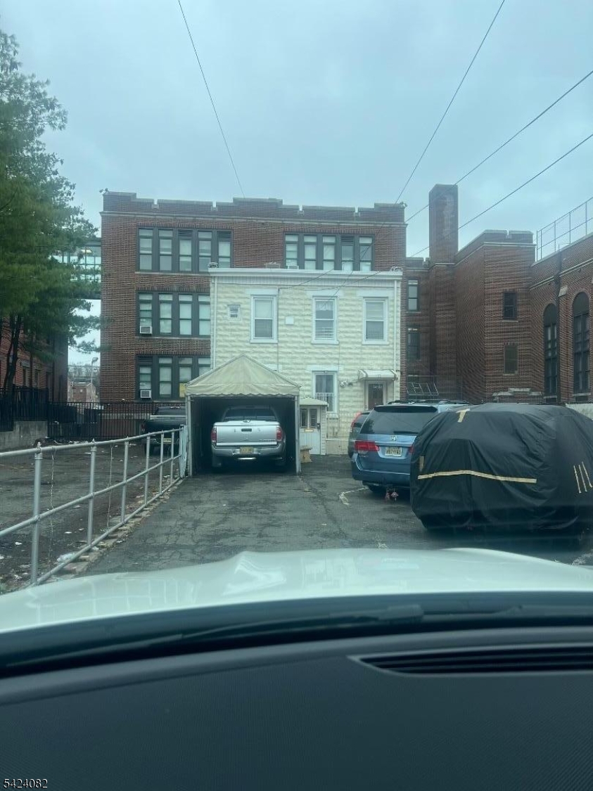 45 Market St Property Photo 1