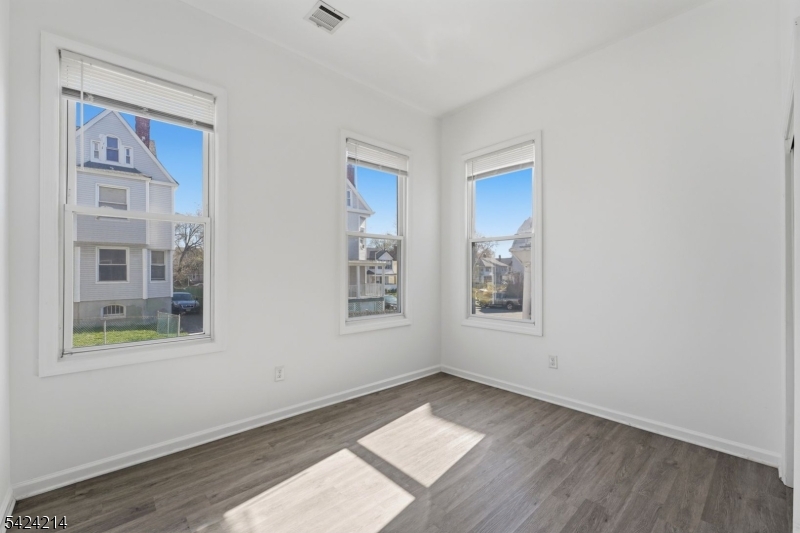 7 Prospect Ter Property Photo 5