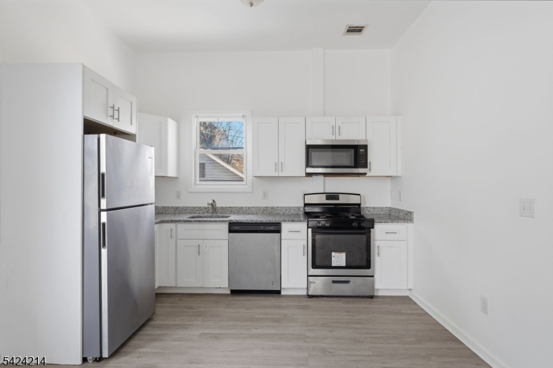 7 Prospect Ter Property Photo 9