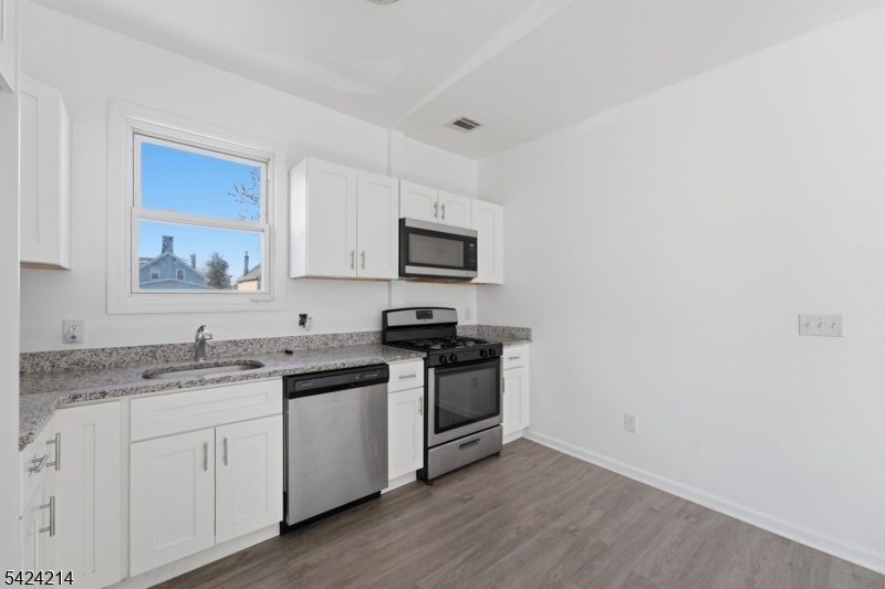 7 Prospect Ter Property Photo 24