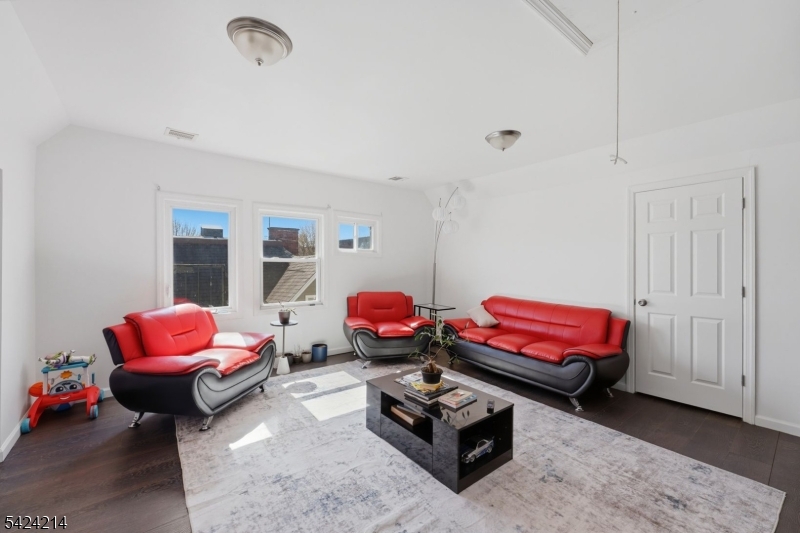 7 Prospect Ter Property Photo 39