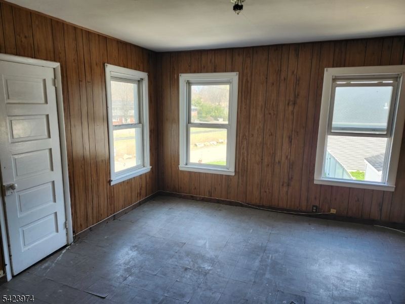 5 Locust St Property Photo 20