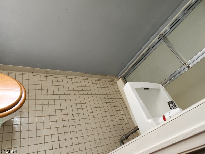 5 Locust St Property Photo 22