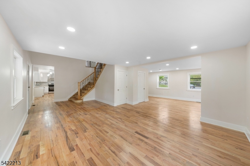 77 Greenbrook Rd Property Photo 9