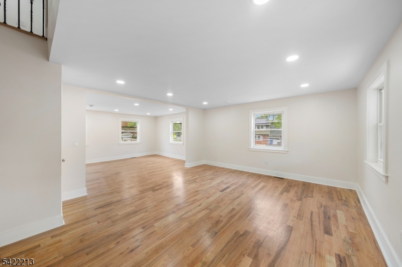 77 Greenbrook Rd Property Photo 12