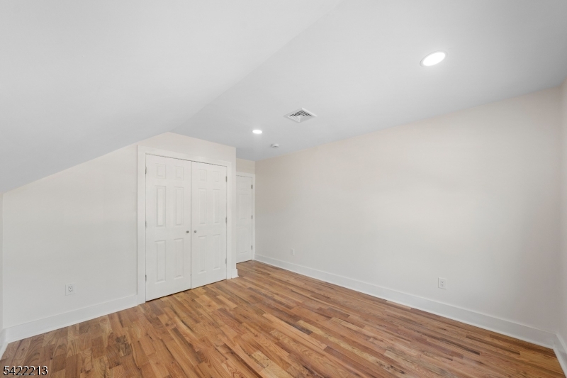 77 Greenbrook Rd Property Photo 13