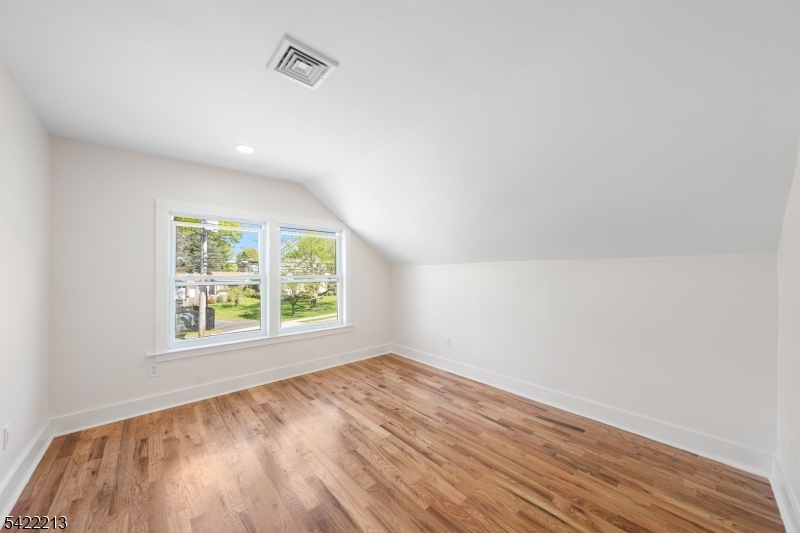 77 Greenbrook Rd Property Photo 16