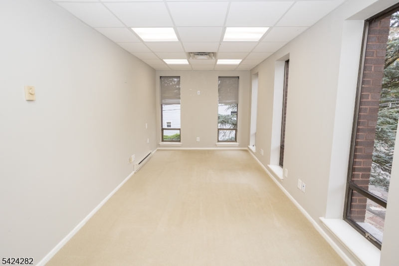 179 S Maple Ave Property Photo 25