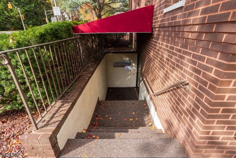 179 S Maple Ave Property Photo 28