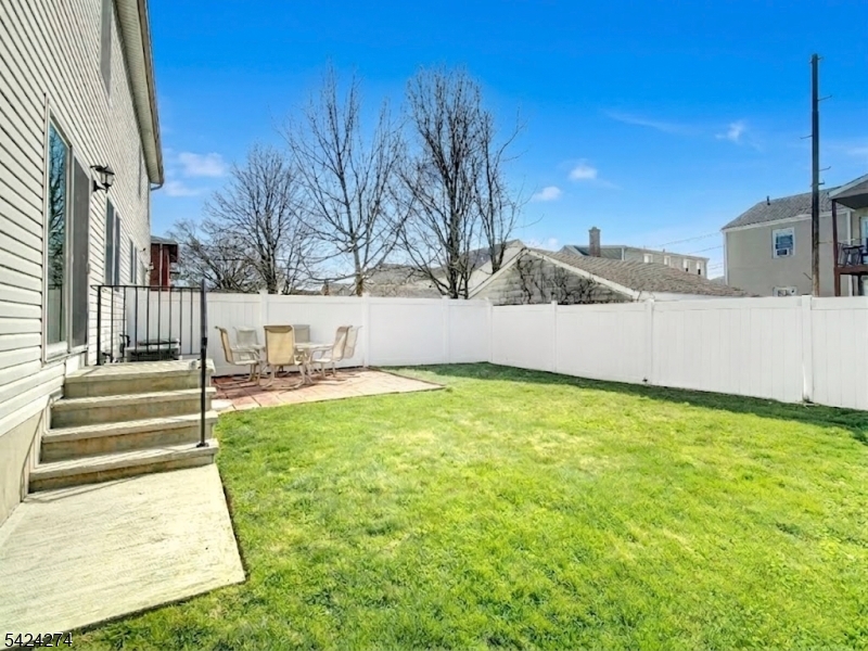 36 N 21st St Property Photo 42