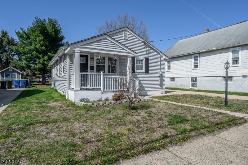 827 Lincoln Ave Property Photo 32