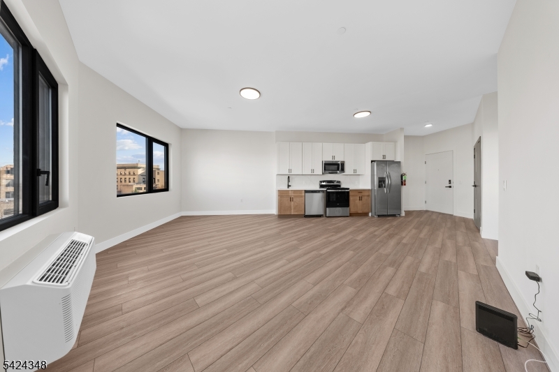 87 Mary St 505 Property Photo 5