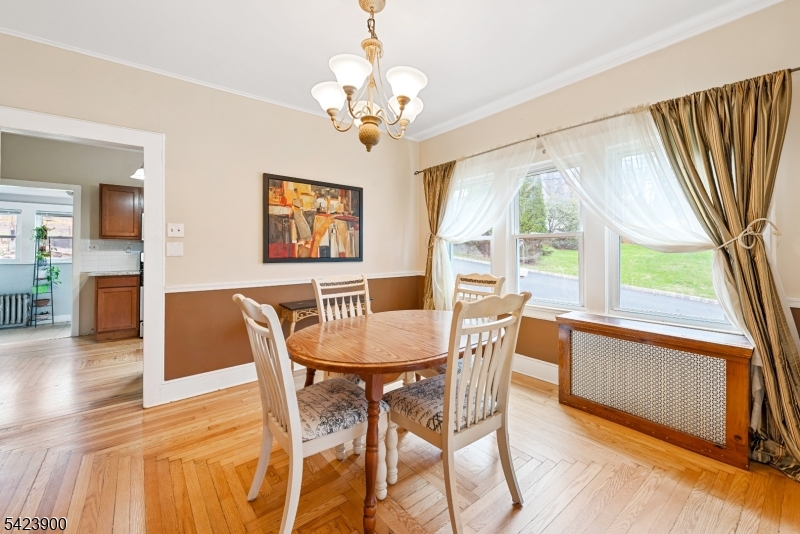 9 Bissell St Property Photo 6