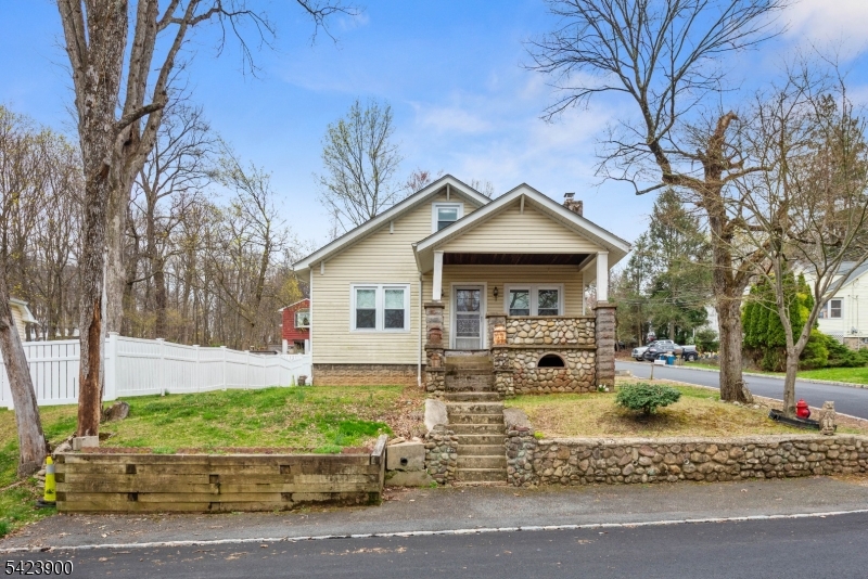 9 Bissell St Property Photo 18