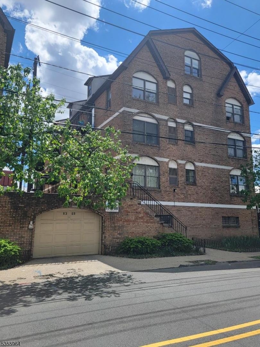 63 Rome St Property Photo 12