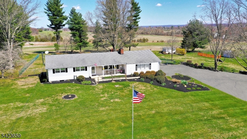 106 Boss Rd Property Photo 2