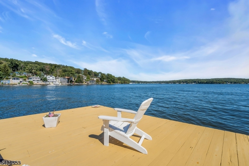 363 Lakeside Blvd Property Photo 4